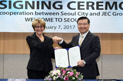 Signing-ceremony Signing-ceremony